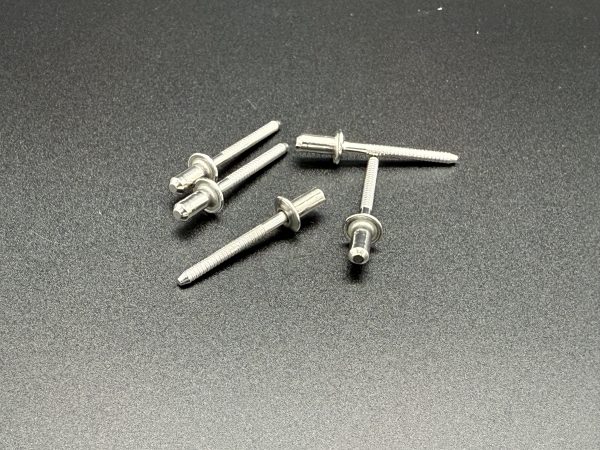 Remache estanco para escapes - Imagen 3