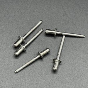 Remache estanco para escapes